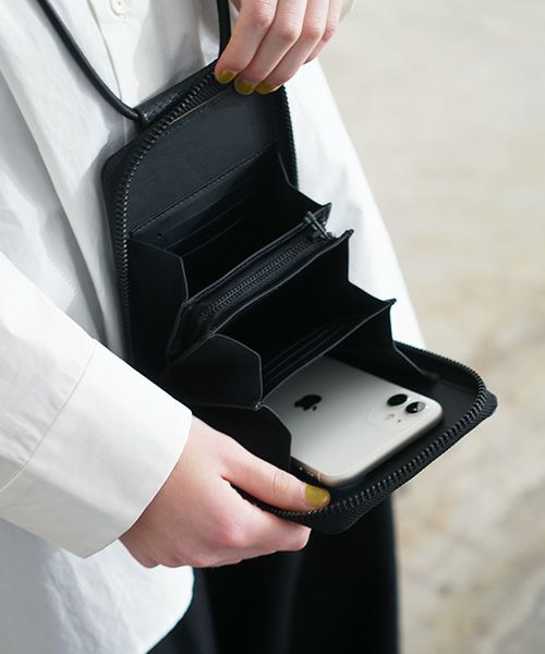 macromauro マクロマウロ.HORSE SHOULDER WALLET [BLACK]_