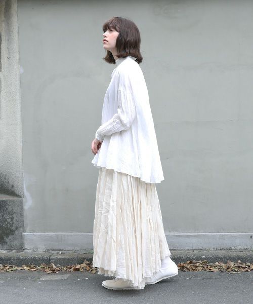 suzuki takayuki.スズキタカユキ.flared blouse [A221-07/nude-i]