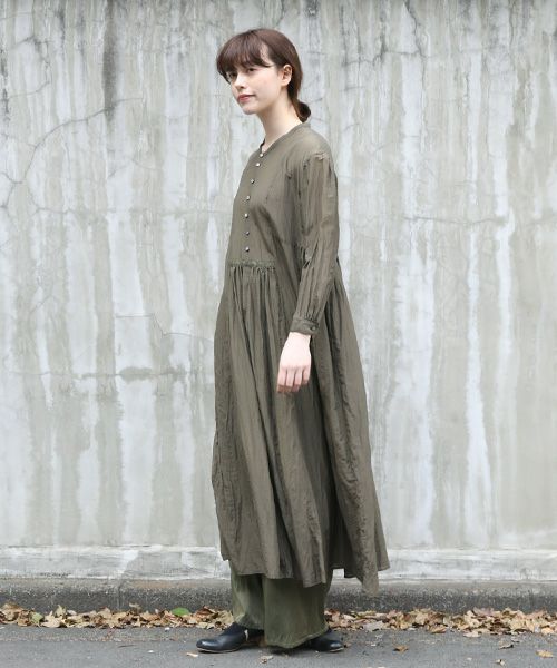 suzuki takayuki.スズキタカユキ.gathered dress [A221-16/khaki]