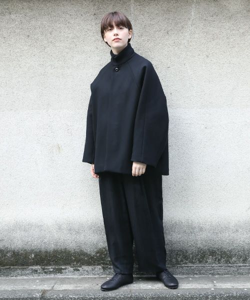 大人気即納21aw ~ 22ss suzuki takayuki スズキタカユキ short coat ショート コート ゆったり シルエット A221-21 ブラック サイズ 1 定価86,900円 Sサイズ
