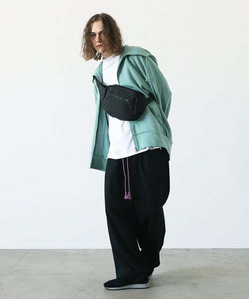 VU PRODUCT.ヴウプロダクト.body bag vu-product-B05[BLACK]