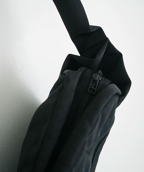 VU PRODUCT.ヴウプロダクト.body bag vu-product-B05[BLACK]