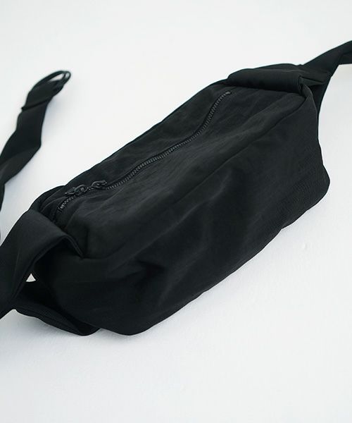 VU PRODUCT.ヴウプロダクト.body bag vu-product-B05[BLACK]