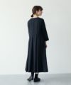 Mochi.モチ.tuck dress [ma21-op-02/black]