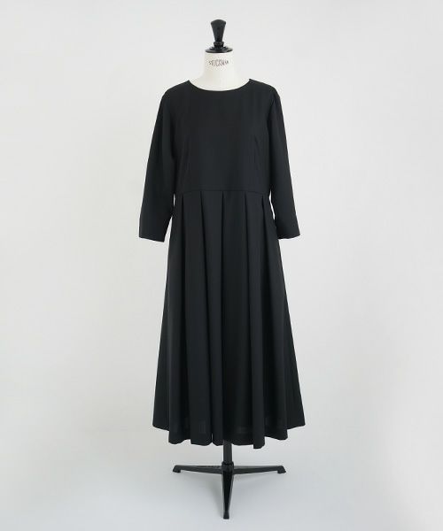 Mochi.モチ.tuck dress [ma21-op-02/black]