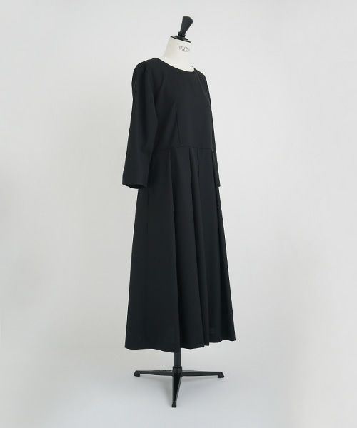 Mochi.モチ.tuck dress [ma21-op-02/black]