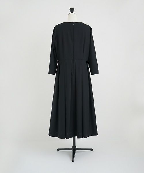 Mochi.モチ.tuck dress [ma21-op-02/black]