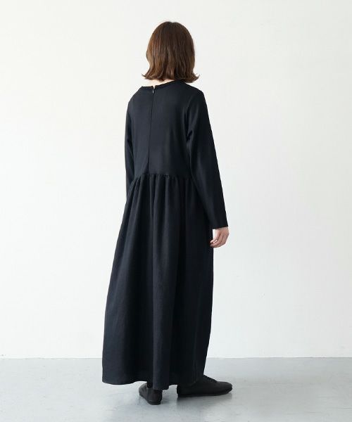 Mochi.モチ.panel dress [ma21-op-03/black]