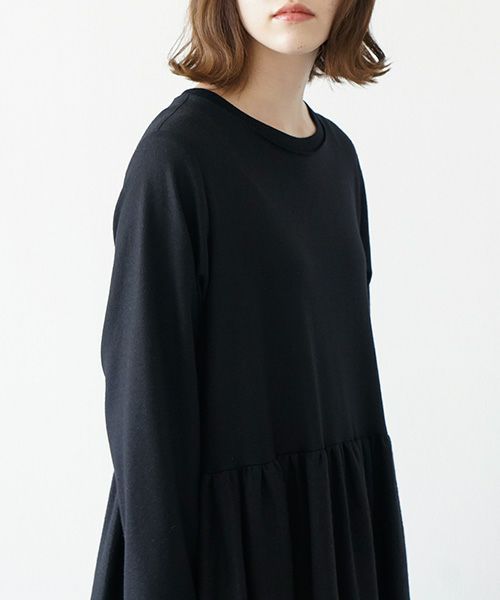 Mochi.モチ.panel dress [ma21-op-03/black]