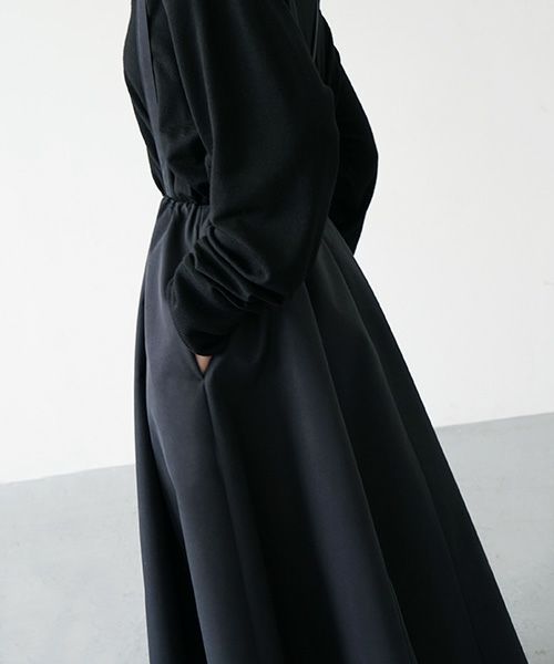 Mochi.モチ.panel suspender skirt [ma21-sk-01/black]