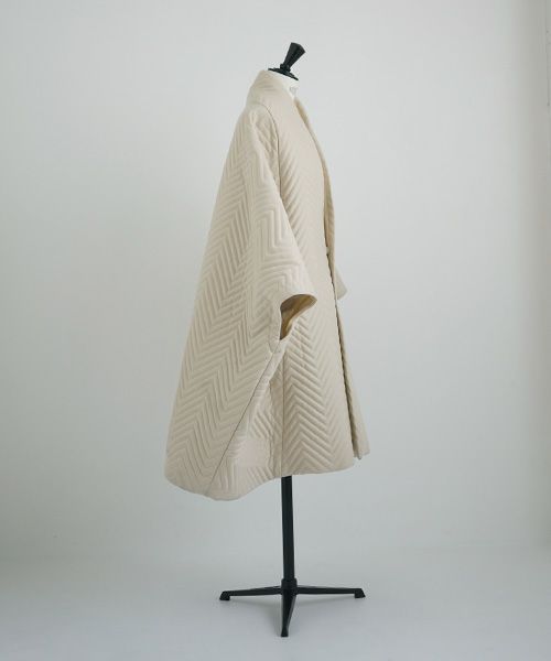 Mochi.モチ.cape coat [ma21-co-01/off white]