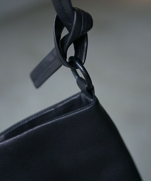 Mochi.モチ.square shoulder bag [ma-pro-08-/black]