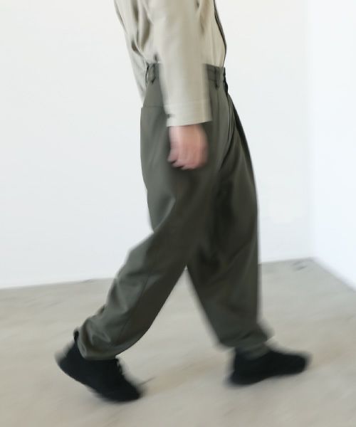 VU.ヴウ.tapered pants vu-a12-p09[KHAKI]