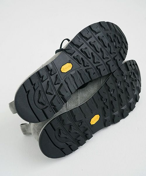 P.N.E.shoes　PNE-A-02 / GREY