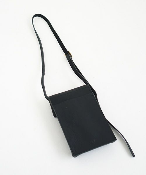ohta.オオタ.black slim letter bag [ac-21B7]