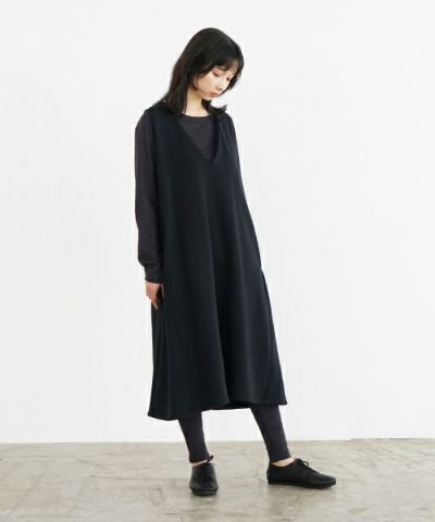 Mochi / home&miles.モチ / ホーム＆マイルズ.v-neck one piece [black]
