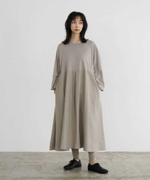 Mochi / home&miles.モチ / ホーム＆マイルズ.flare sleeve one piece [greige]