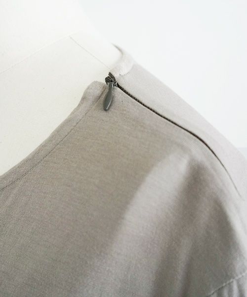 Mochi / home&miles.モチ / ホーム＆マイルズ.flare sleeve one piece [greige]