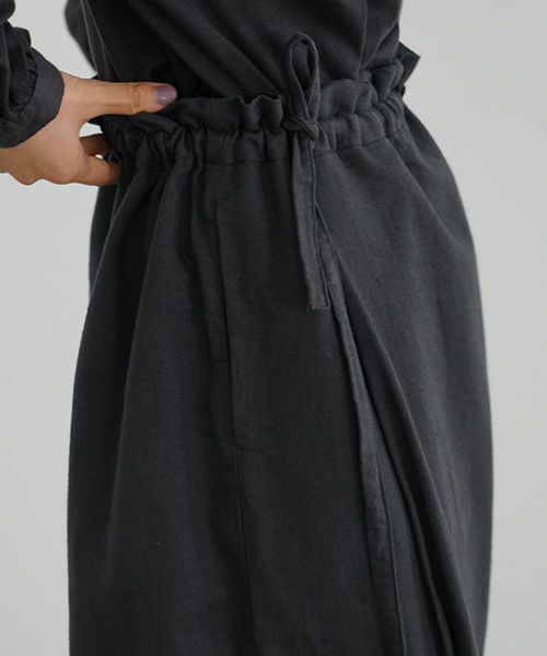 Mochi / home&miles.モチ / ホーム＆マイルズ.wrap pants [sumi]