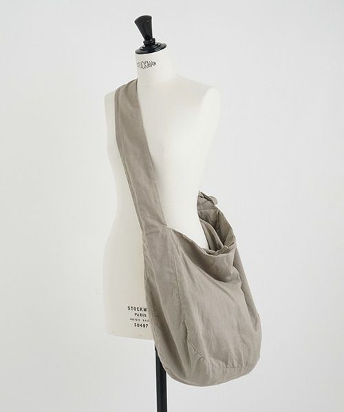 Mochi / home&miles.モチ / ホーム＆マイルズ.oblong bag [greige]
