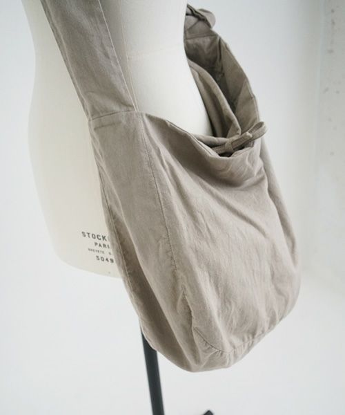 Mochi / home&miles.モチ / ホーム＆マイルズ.oblong bag [greige]