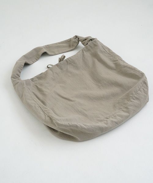 Mochi / home&miles.モチ / ホーム＆マイルズ.oblong bag [greige]