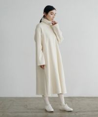 Mochi / home&miles.モチ / ホーム＆マイルズ.sweat one piece [off white]