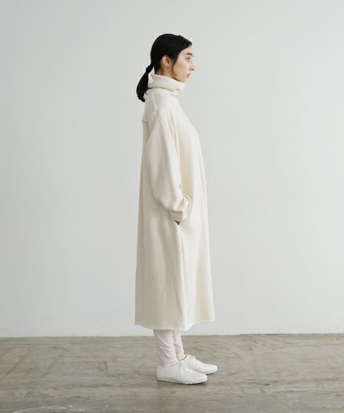 Mochi / home&miles.モチ / ホーム＆マイルズ.sweat one piece [off white]