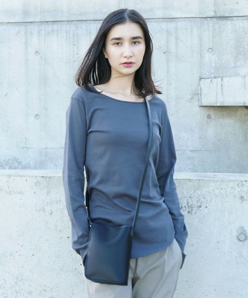 EDROBERTJUDSON.エドロバートジャドソン.box stitch pouch[B01Q BG-169/ 05.black]