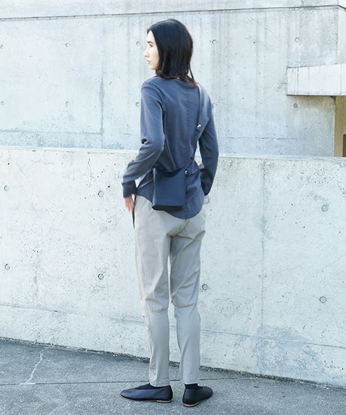 EDROBERTJUDSON.エドロバートジャドソン.box stitch pouch[B01Q BG-169/ 05.black]