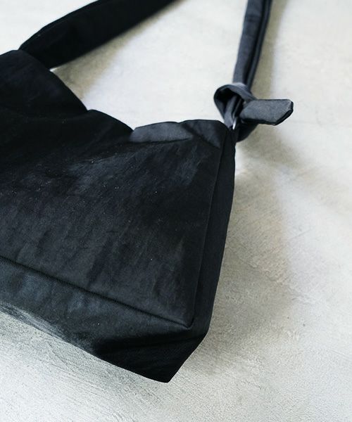 VU PRODUCT.ヴウプロダクト.vu-product-B07[BLACK].sash bag small