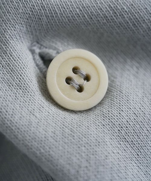 VU.ヴウ.dyed hoody vu-s22-t11[CHALK]:s_