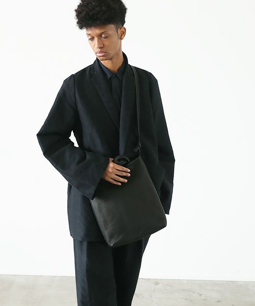 VU PRODUCT.ヴウプロダクト.vu-product-B08[BLACK].fold&toto bag