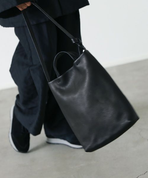 VU PRODUCT.ヴウプロダクト.vu-product-B08[BLACK].fold&toto bag