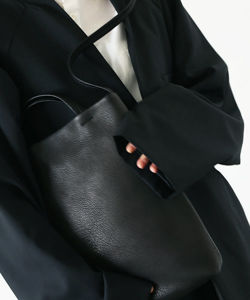 VU PRODUCT.ヴウプロダクト.vu-product-B08[BLACK].fold&toto bag