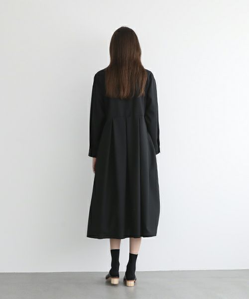 Mochi.モチ.box tuck dress [ms22-op-01/black]