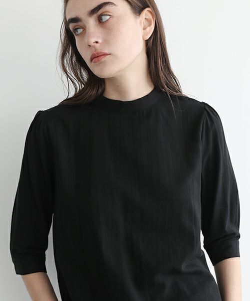 Mochi.モチ.gather blouse(organic cotton) [ms22-b-02/black]