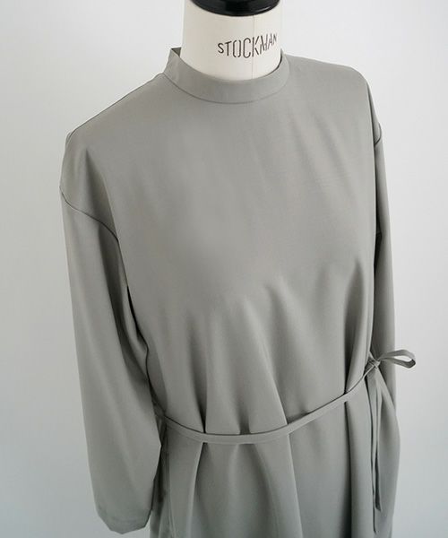 Mochi.モチ.high neck dress [mo-op-01-/green grey]