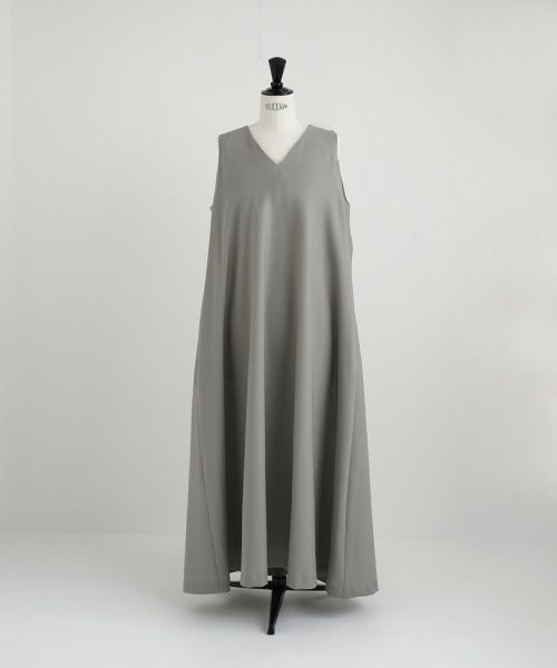 Mochi.モチ.v-neck dress [mo-op-02-/green grey]