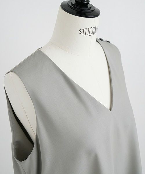 Mochi.モチ.v-neck dress [mo-op-02-/green grey]