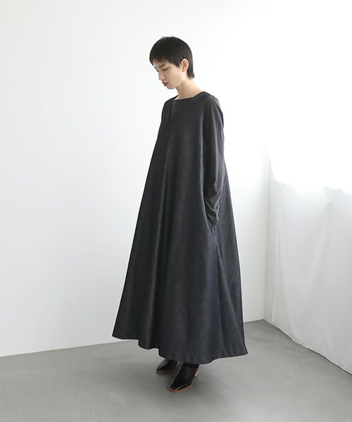 Mochi.モチ.v-neck denim dress [mo-op-04/dark indigo/・1]