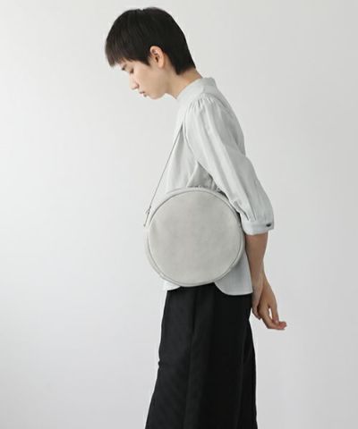 Mochi.モチ.circle shoulder bag [ma-pro-10-/grey green・]