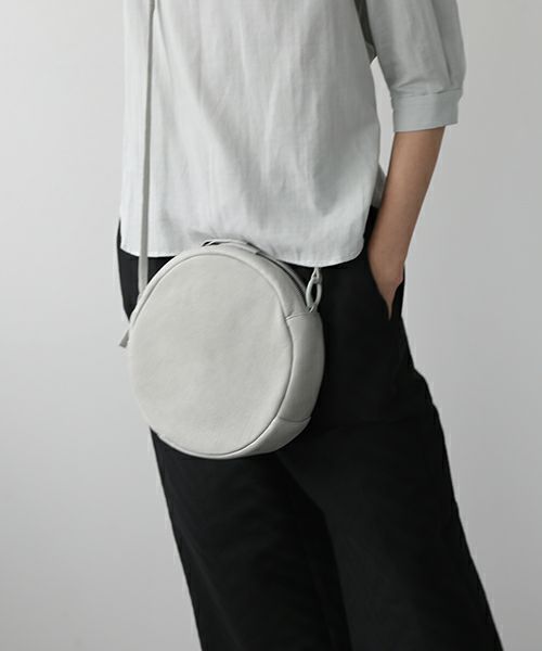 Mochi.モチ.circle shoulder bag [ma-pro-10-/grey green・]