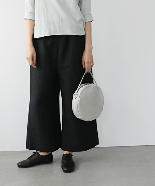 Mochi.モチ.circle shoulder bag [ma-pro-10-/grey green・]