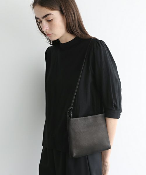 Mochi.モチ.horizontal bag [ma-pro-11/black]