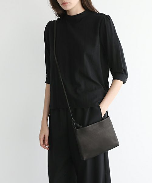 Mochi.モチ.horizontal bag [ma-pro-11/black]