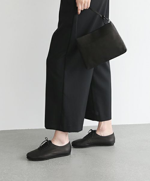 Mochi.モチ.horizontal bag [ma-pro-11/black]