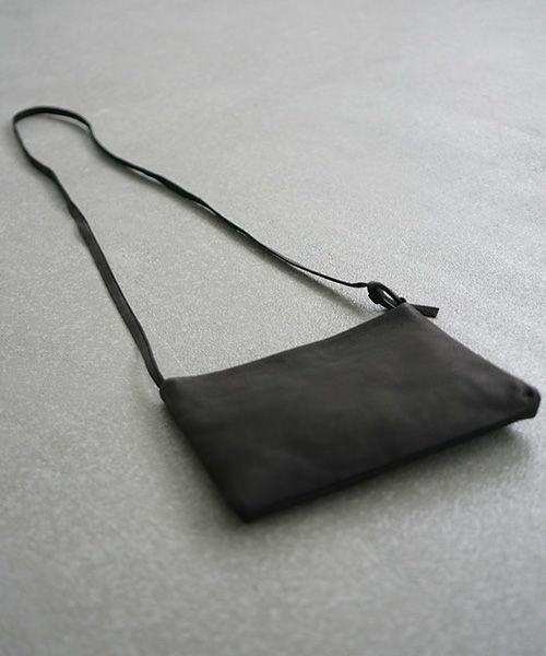 Mochi.モチ.horizontal bag [ma-pro-11/black]