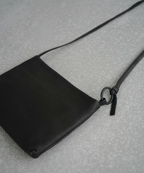 Mochi.モチ.horizontal bag [ma-pro-11/black]