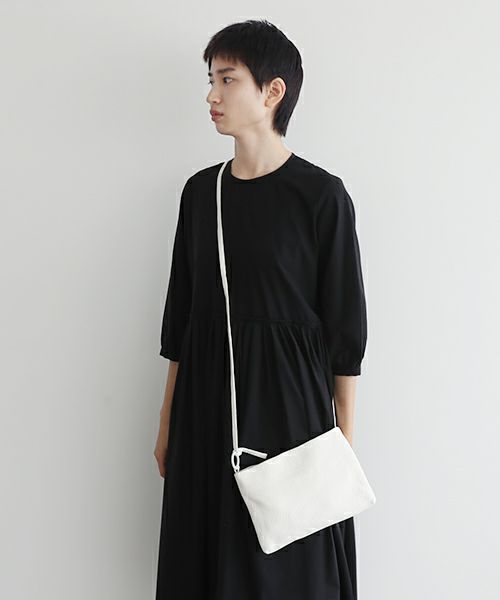 Mochi.モチ.horizontal bag [ma-pro-11/white]